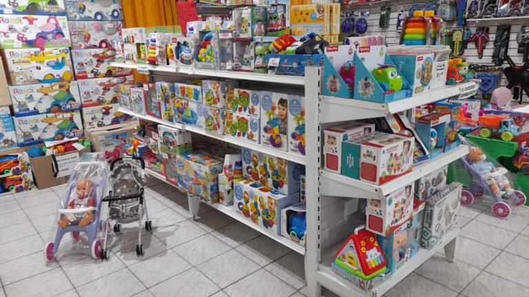 Foto de JUGUETERÍA MACROSS